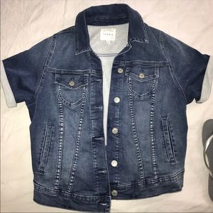 Torrid short sleeved denim jacket, size 0